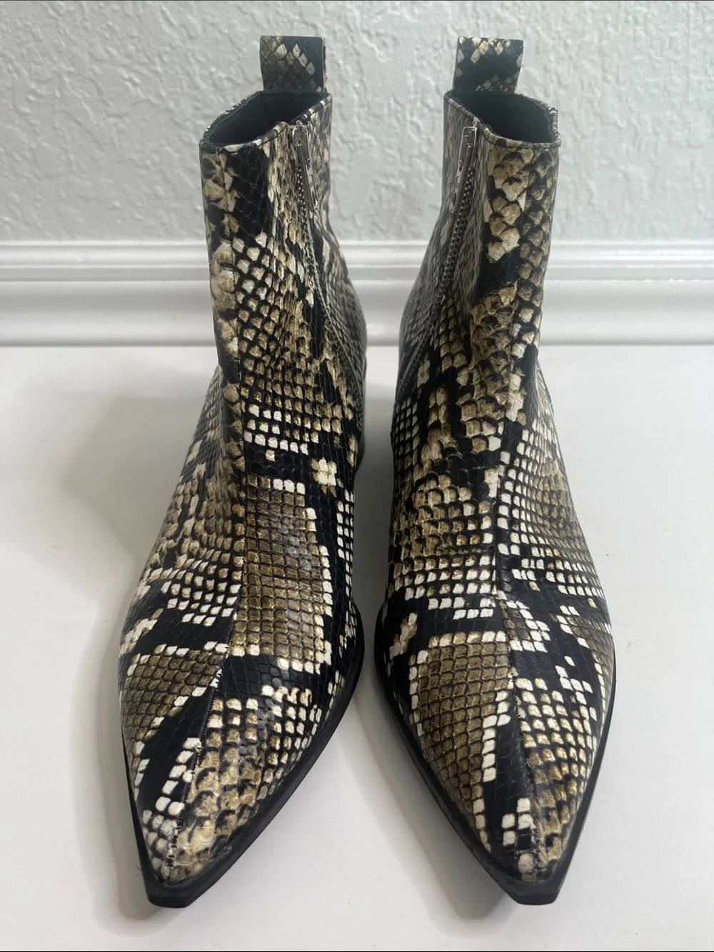 Everlane Boss Boot Snakeskin Sz 7.5